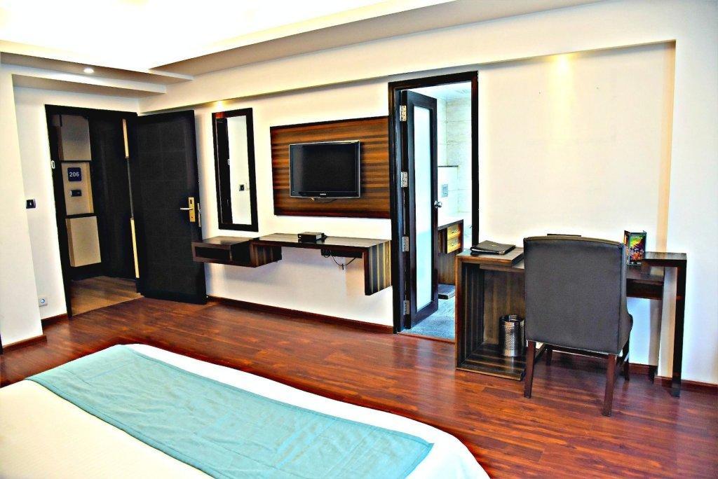 Virohaa Hotel New Delhi Exterior photo