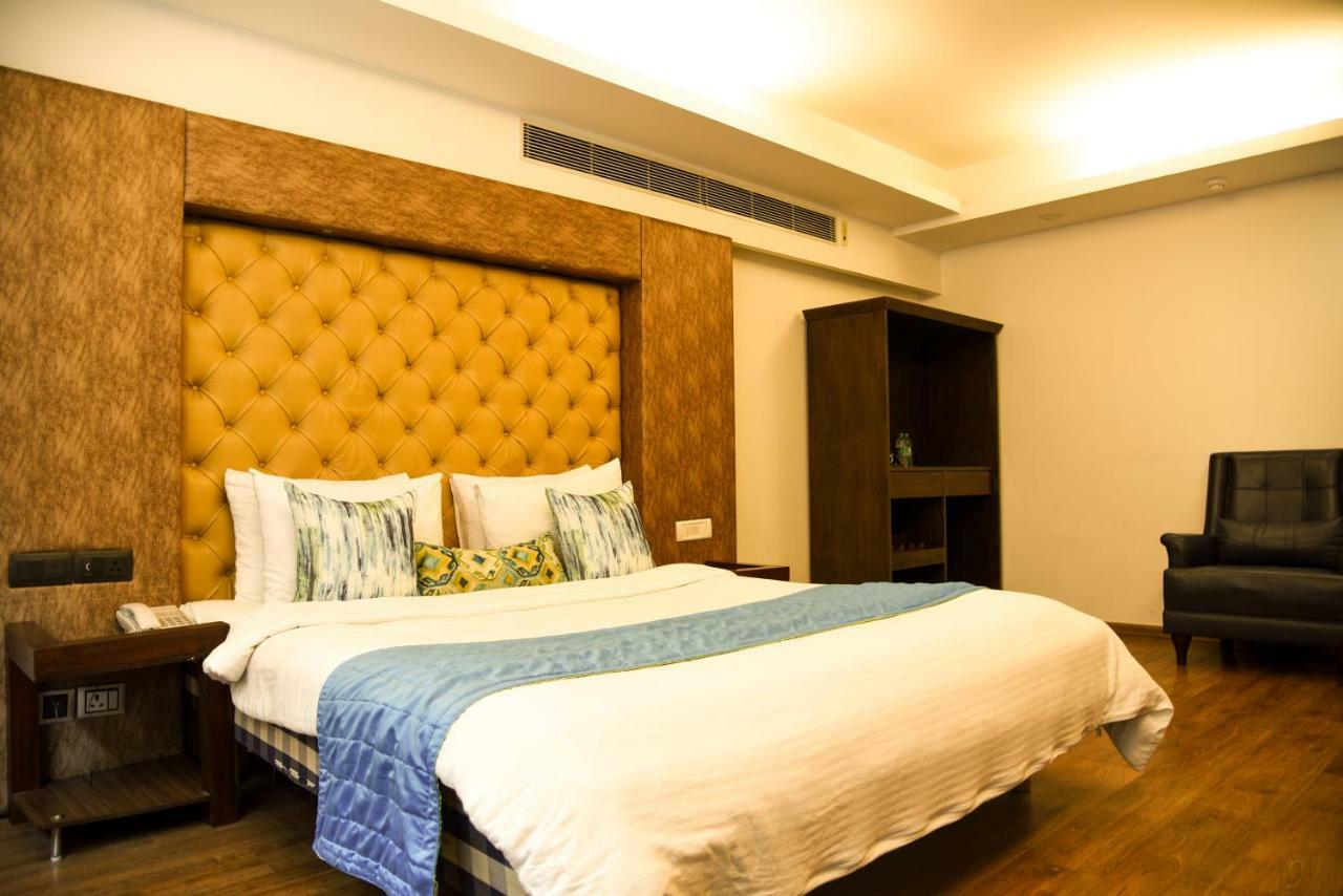 Virohaa Hotel New Delhi Exterior photo
